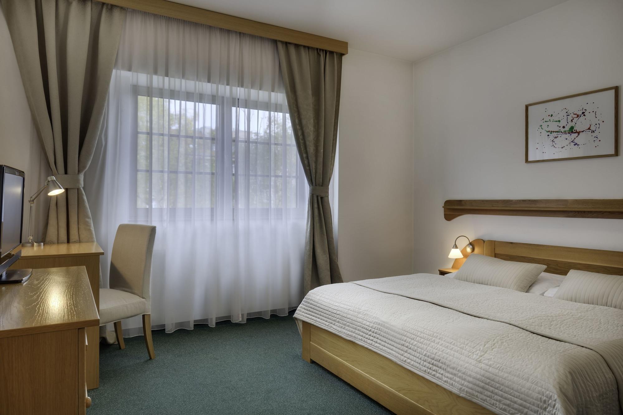 Hotel Oya Prag Exteriör bild